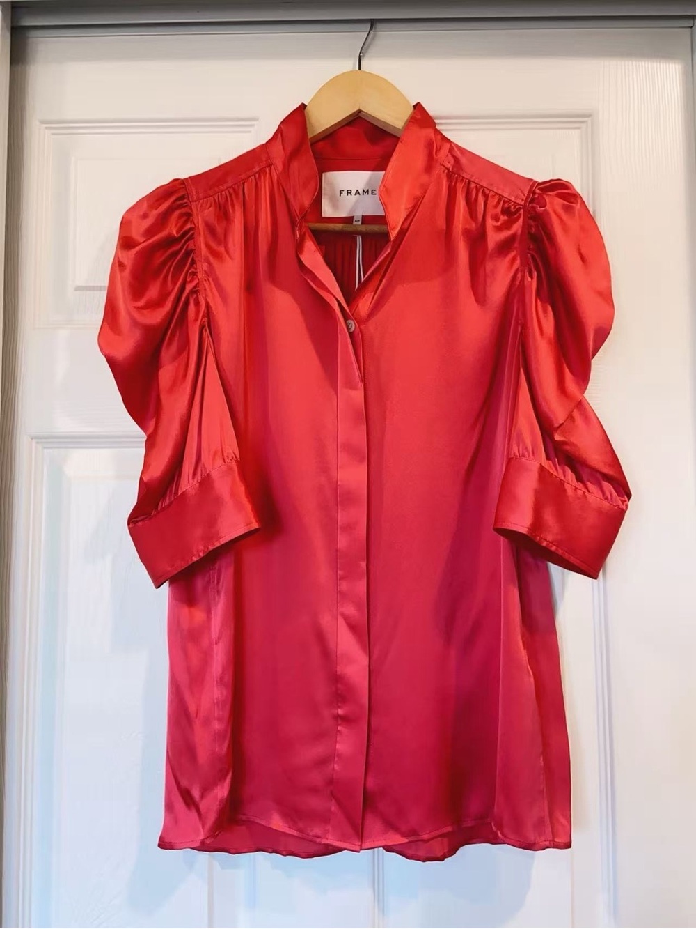 NWT FRAME Gillian Puff Sleeve Silk Button-Up Shirt in Red